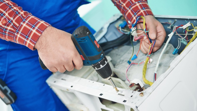 Güzelbahçe Fagor Fagor çamaşır makinesi kart tamiri – Su almama arızası orijinal parça ile giderildi. - Teknik servis örneği